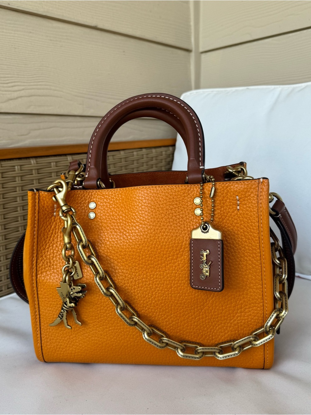 Coach Rogue 25 papaya